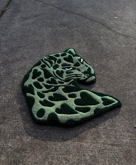 Close-up of wool texture on the Leoheart rug — gros plan sur la texture en laine du tapis tufting Leoheart